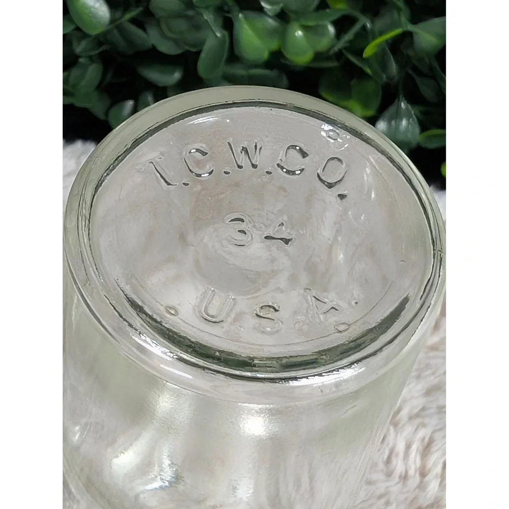 Vintage‎ Set of 2 TC Wheaton Glass Apothecary Jars USA Mold 34 58 Plastic Lids